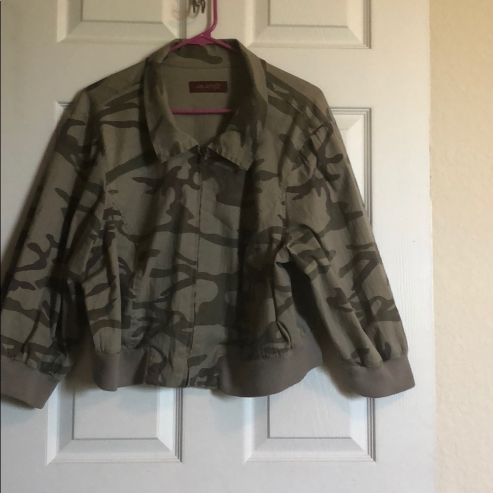 Army fatigue jacket